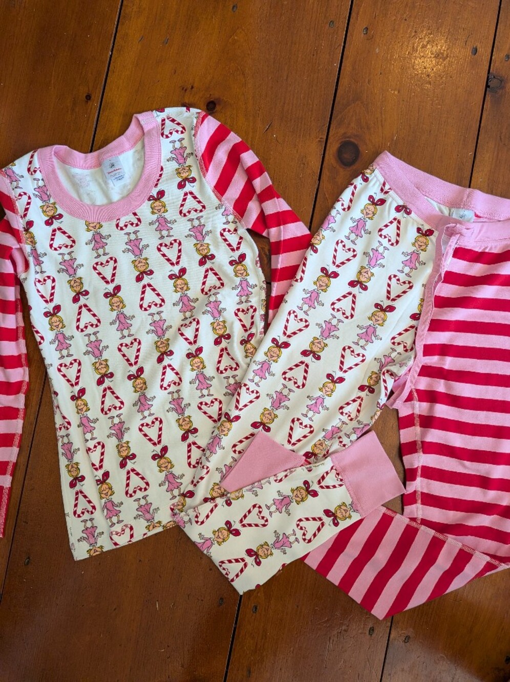 Hannah Andersson Dr. Seuss Cindy Lou Who Grinch Candy Cane Pajama Set - Size S